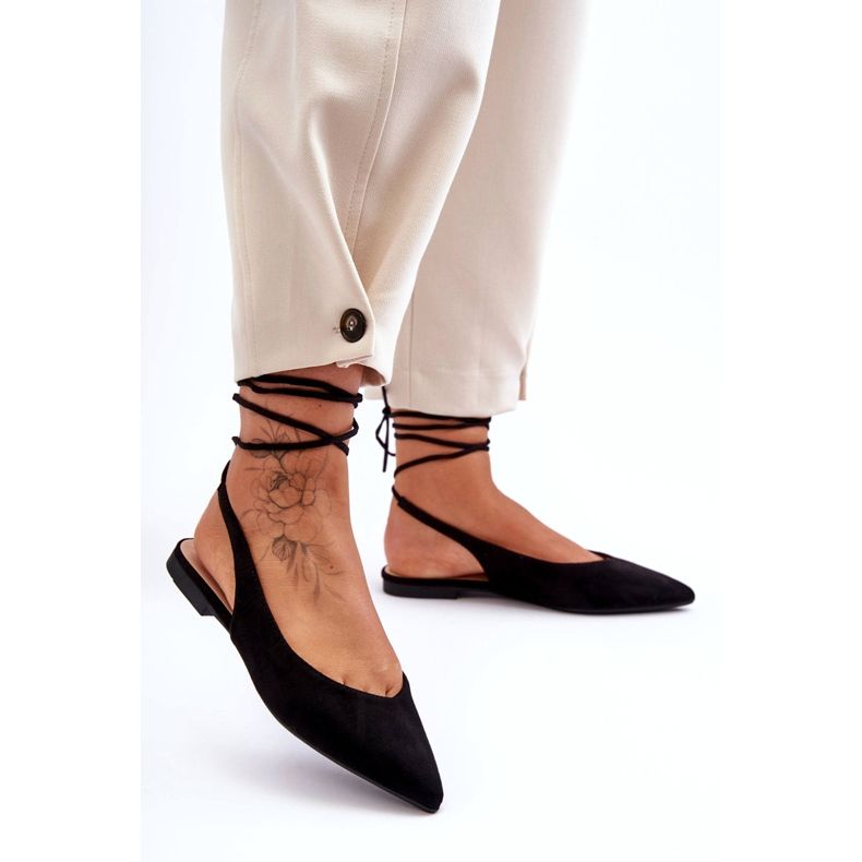 Damskie eko-zamszowe baleriny czarne wiązane 1