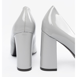 Seastar Jasnoszare lakierowane czółenka 1