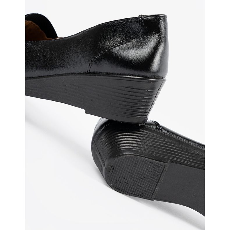 Czarne półbuty na koturnie 2