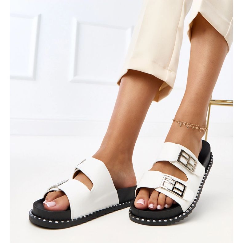 Białe klapki na platformie Blau 1