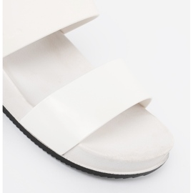 SHELOVET Wygodne Białe Klapki 1