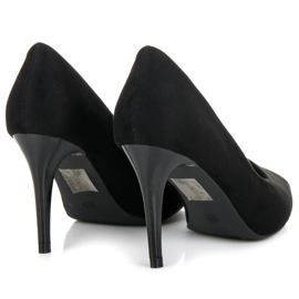 Czarne szpilki z zamszu 1