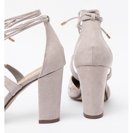 Shelvt Wiązane czółenka z kwiatowym wzorem szare 1