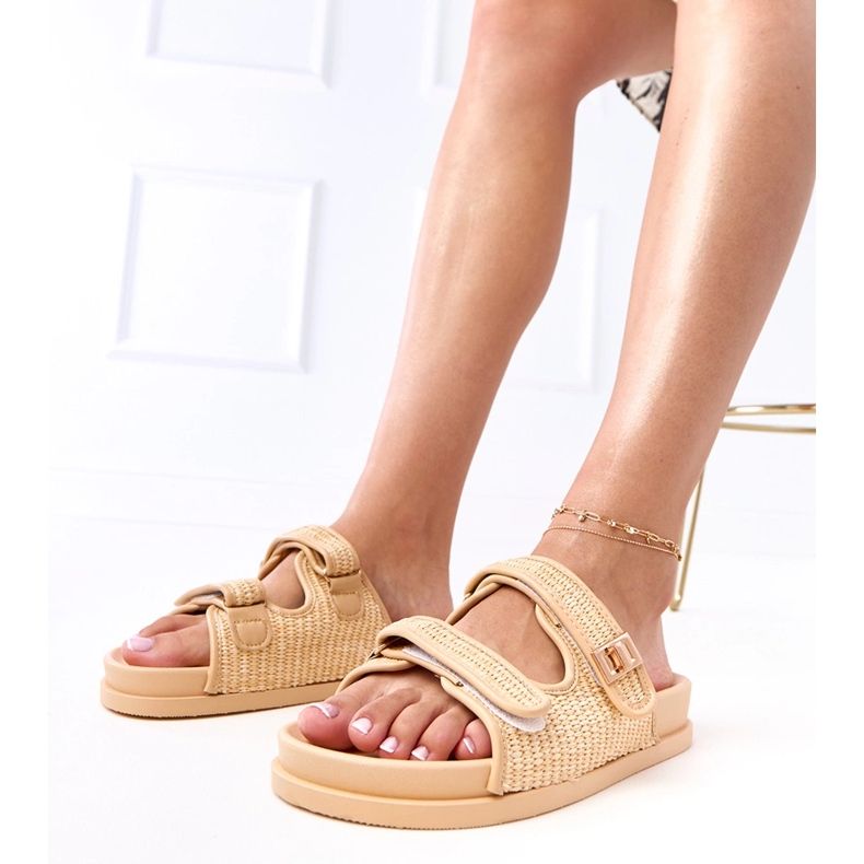 Brązowe klapki szydełkowe z regulowanymi paskami Kliris 1