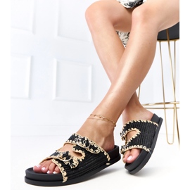 Czarne klapki plecione z klamrami Sameli 2