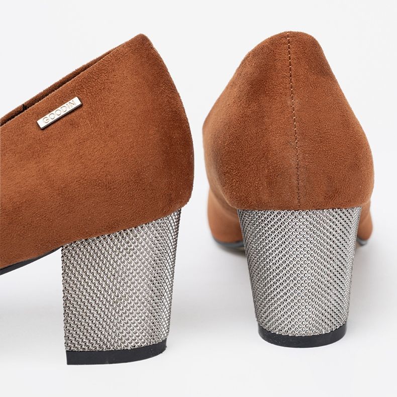 Goodin Brązowe czółenka z ozdobnym srebrnym obcasem 1