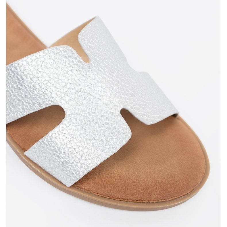 Shelvt Srebrne klapki damskie z wycięciami srebrny 1