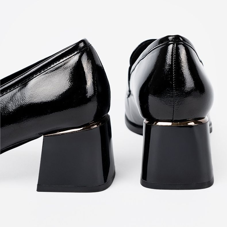 Goodin Lakierowane półbuty ze srebrnym zdobieniem czarne 1