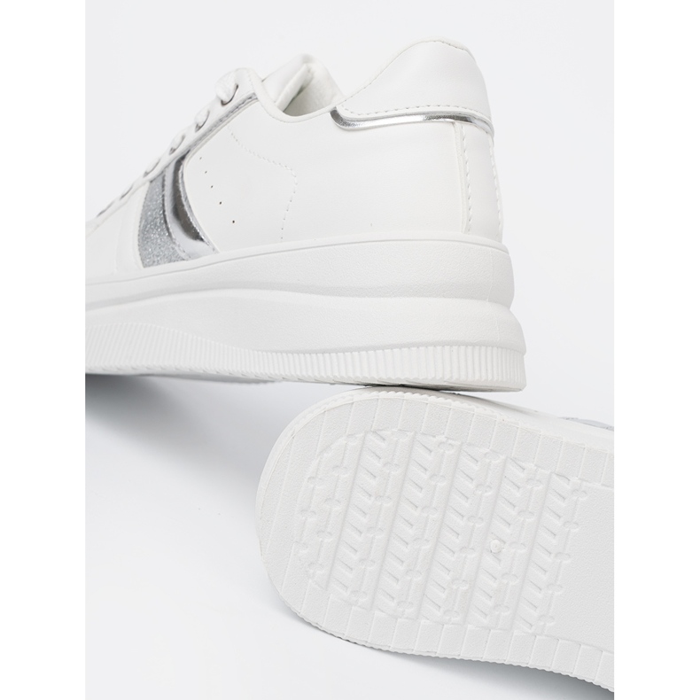 Shelvt Białe sneakersy z metalicznym srebrnym akcentem 2