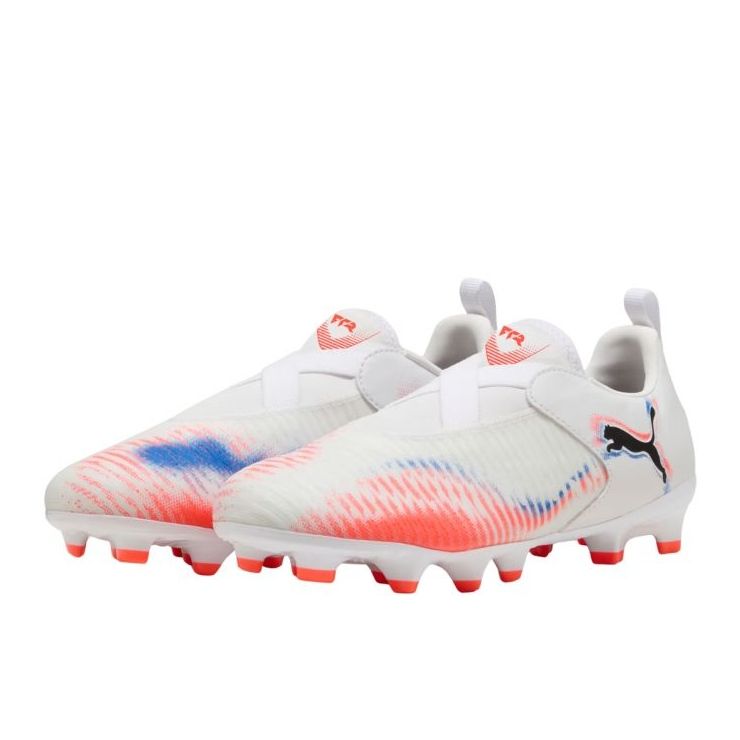 Buty piłkarskie Puma Future 8 Match Ll FG/AG Jr 108618 01 białe 1