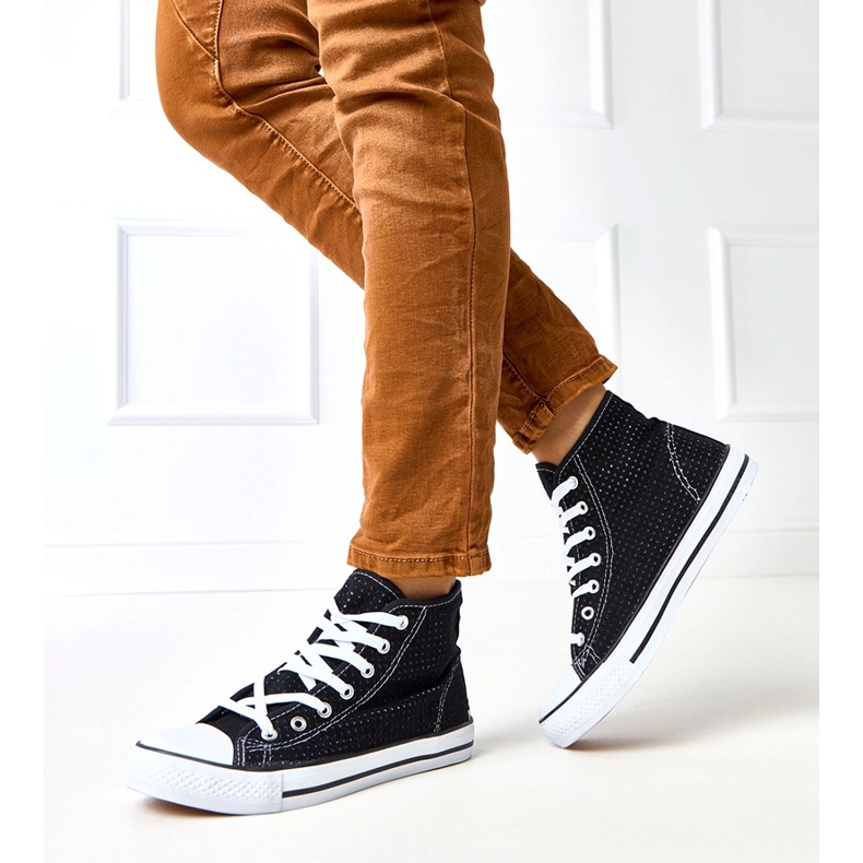 Czarne trampki ażurowe wysokie trampki Taris 1