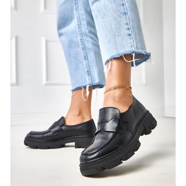 Czarne półbuty z eko skóry Kirna 2