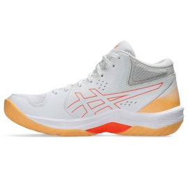 Buty Asics Beyond Ff Mt W 1072A096 105 białe 2