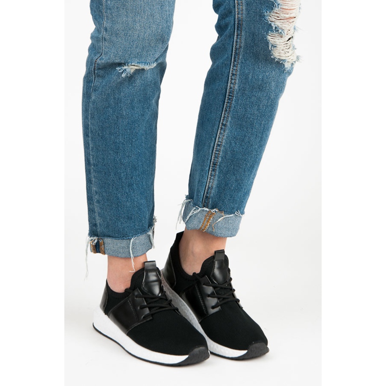 Obuwie do biegania czarne 1