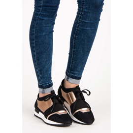 Wsuwane buty sportowe czarne 1