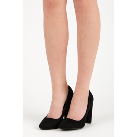 Zamszowe czółenka na słupku czarne 1