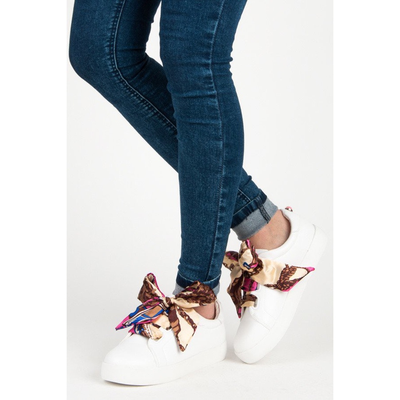 Trampki wiązane wstążką vices białe 2