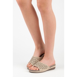 Hasby Ażurowe klapki damskie brązowe 2