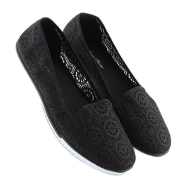 Slipony koronkowe czarne MN70 black 1