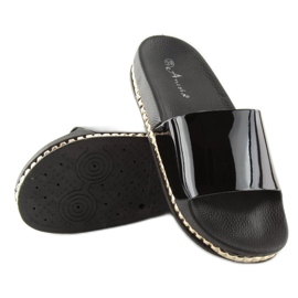 Klapki damskie czarne N-29 black 2