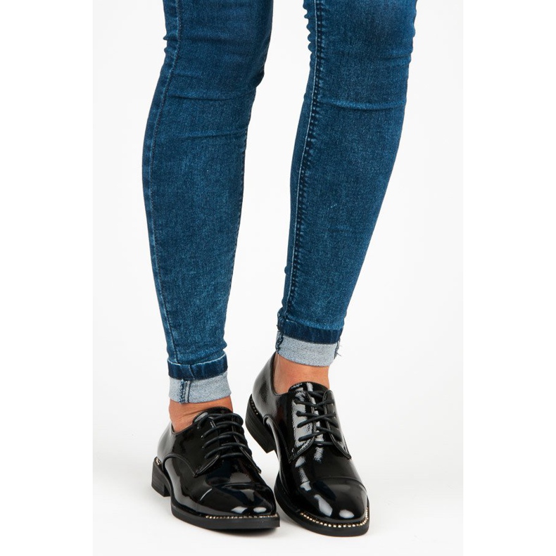 Primavera Lakierowane półbuty damskie czarne 1