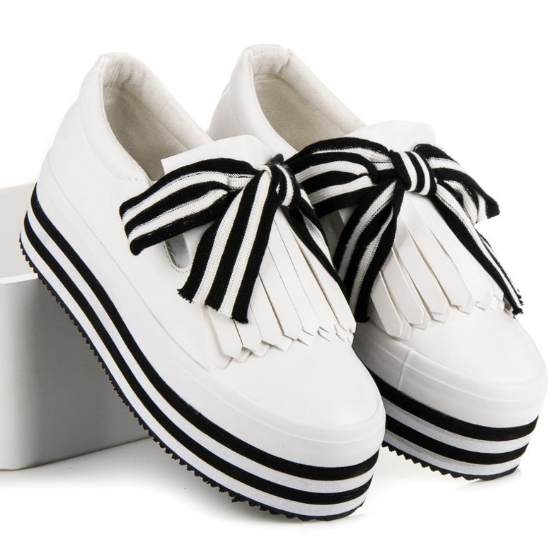 Modne trampki vices białe czarne 2