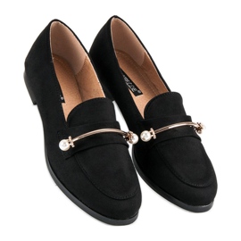 Czarne półbuty z perełkami 1