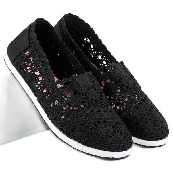 Czarne koronkowe baleriny 1