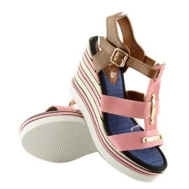 Sandałki na koturnie różowe YQ05 Pink 1