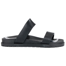 Czarne klapki damskie 1