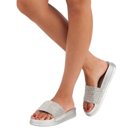 Srebrne klapki z kryształkami szare 2