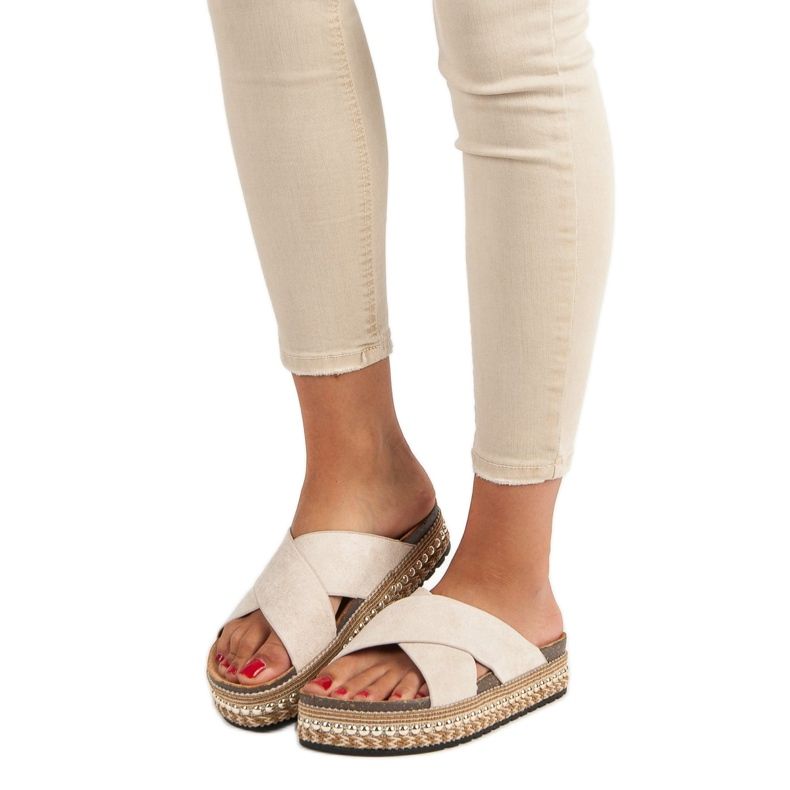 Bello Star Klapki na platformie brązowe 2