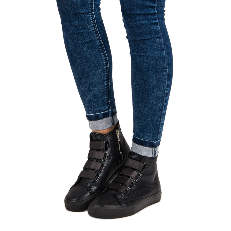 Czarne trampki z gumką 1