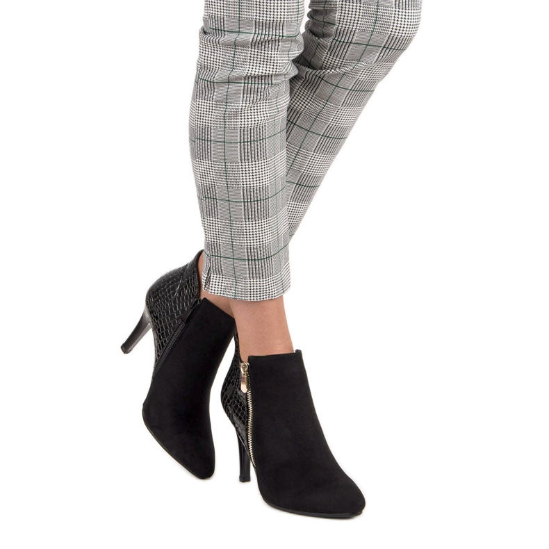 Czarne botki na szpilce 1