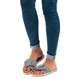 Seastar Czarne klapki w kratkę białe 1