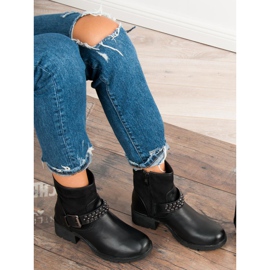 Ciepłe czarne workery 2