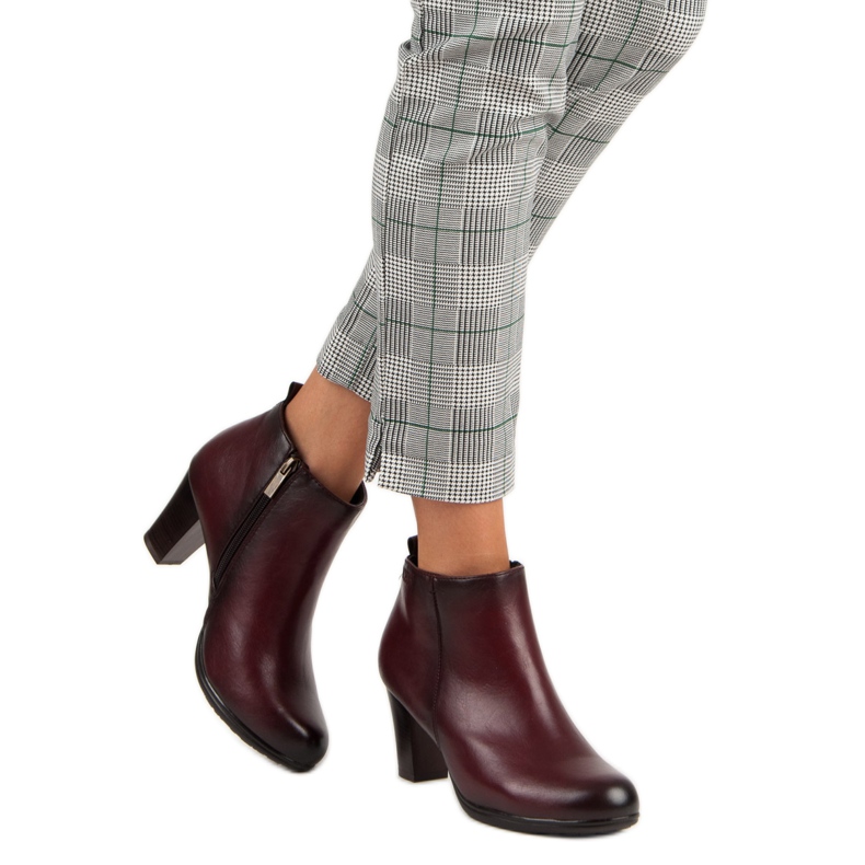 Eleganckie botki na słupku vinceza czerwone 2