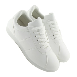 Buty sportowe damskie białe B21-1 White 3