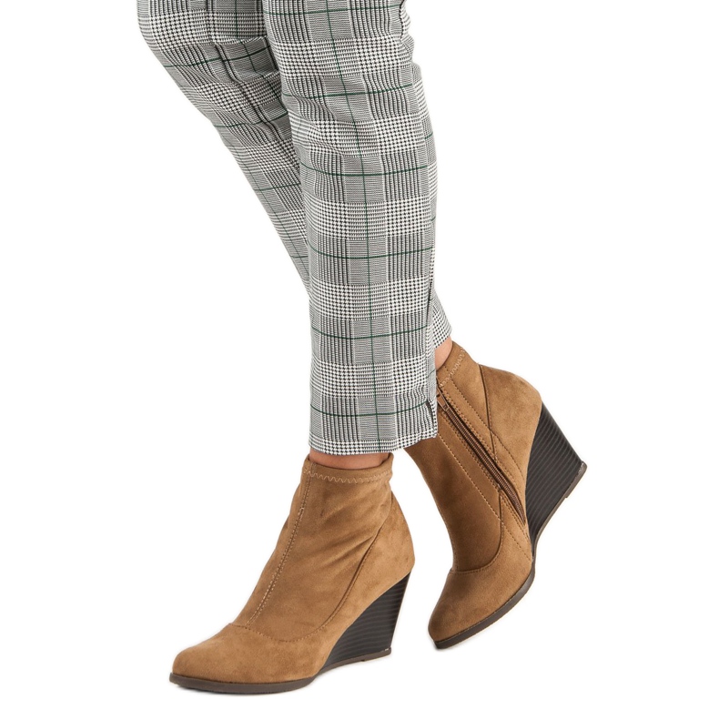 Corina Zamszowe botki na koturnie brązowe 2