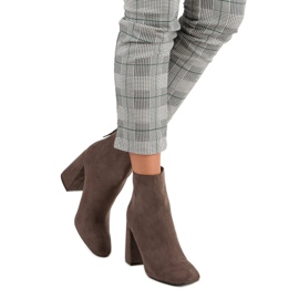 Corina Eleganckie zamszowe botki brązowe 1