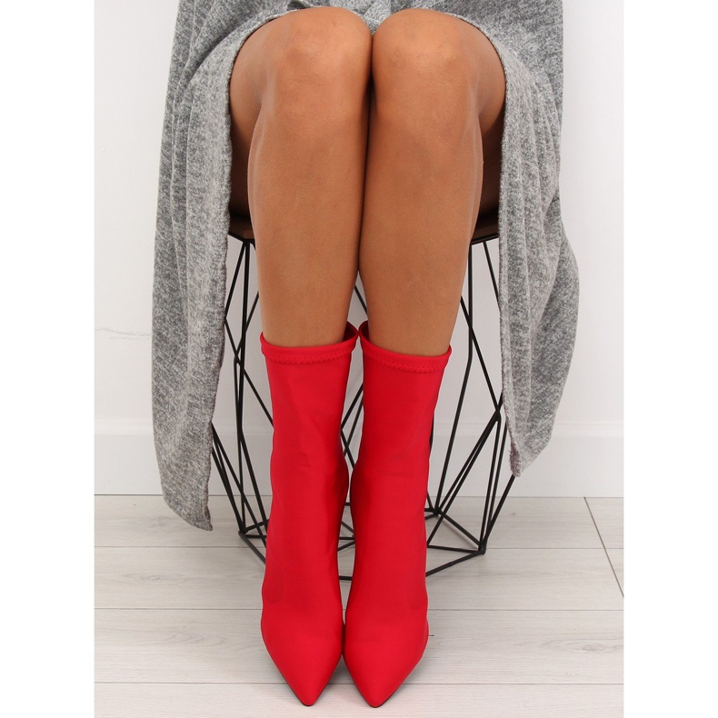 Botki na obcasie neoprenowe czerwone NS028P 2