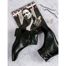 Czarne botki na suwak 1