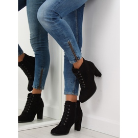 Botki na stabilnym obcasie czarne JA161 2
