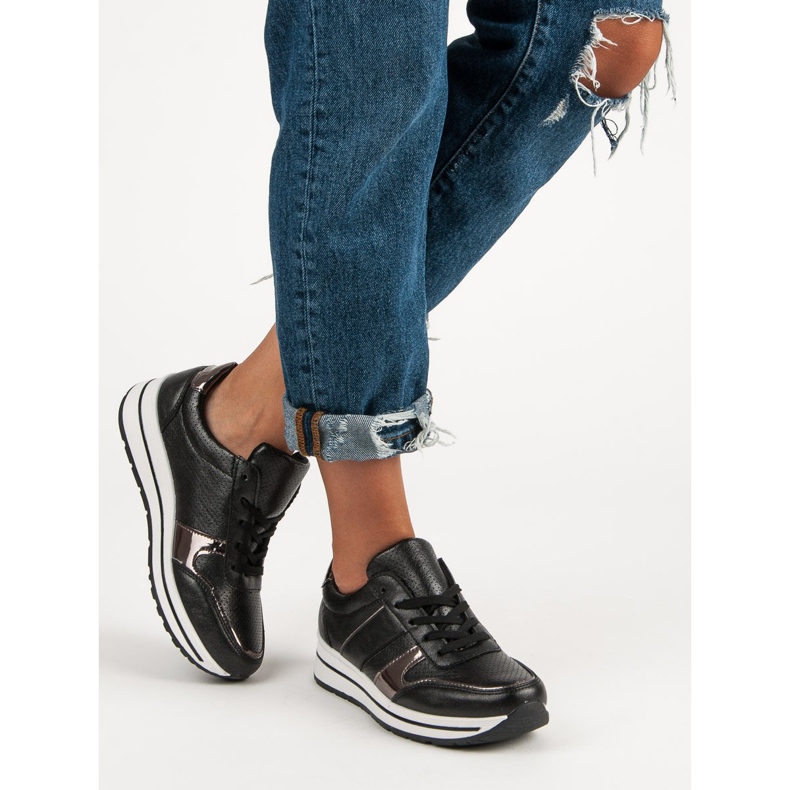 Czarne sneakersy 1
