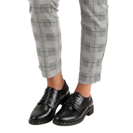 Czarne półbuty damskie 1