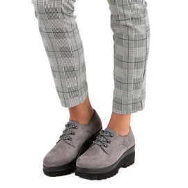 Szare zamszowe półbuty 2