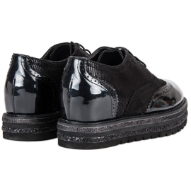 Lucky Shoes Czarne lakierowane półbuty 3