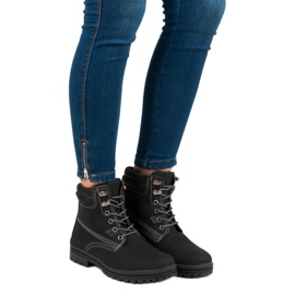 Czarne wiązane traperki 1