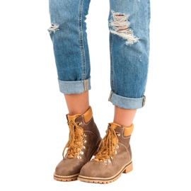 Brązowe trapery damskie 1