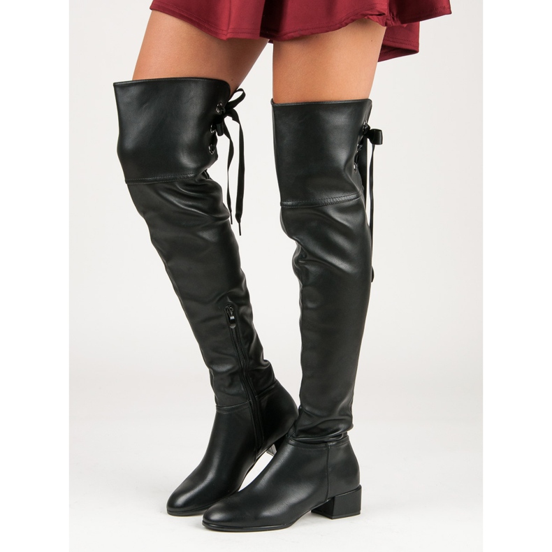 Czarne kozaki muszkieterki 2